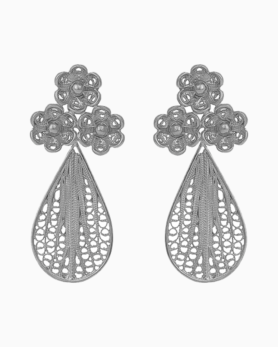 Brincos Filigrana Prata 925 com Flor e Gota prateado Brincos Filigrana Prata 925 com Flor e Gota prateado
