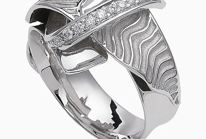 Anel Ouro Branco 19,2Kt com Diamantes | PEDRO ALVES