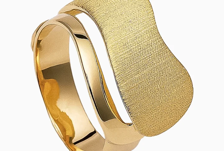 Anel Ouro 19,2Kt com textura acetinada e lustrada | PEDRO ALVES