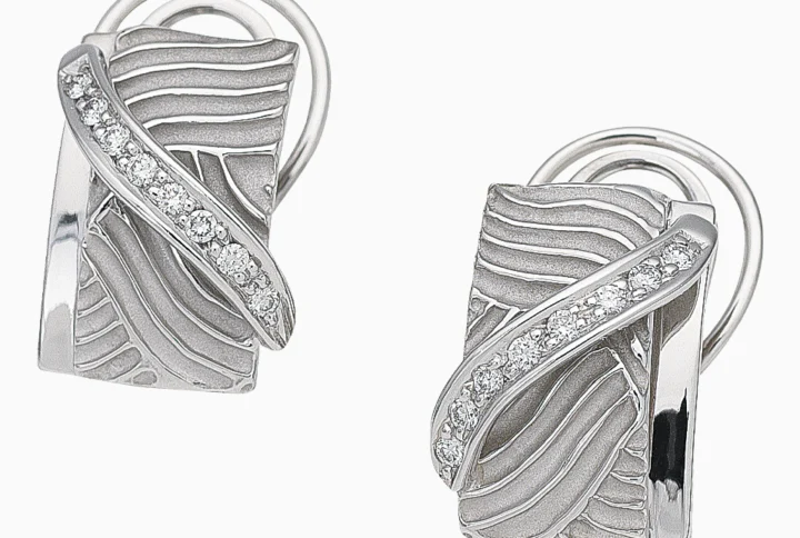 Brincos Correntes Marítimas Ouro Branco 19,2Kt com Diamantes | PEDRO ALVES